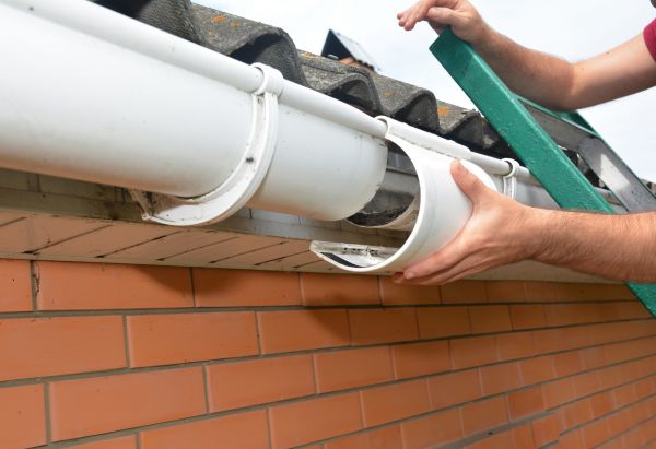 Cost of Gutter Maintenance in Royal Oak
