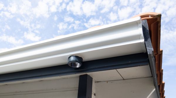 Cost of Seamless Gutters Installation in Royal Oak