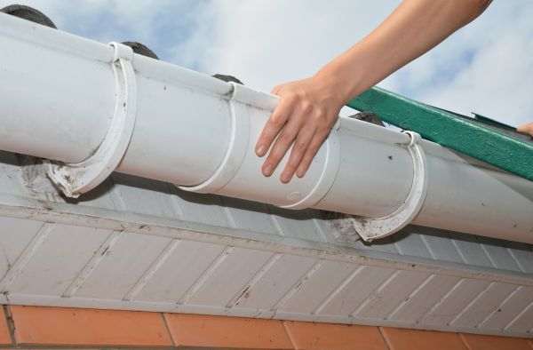 Cost of Barn Gutter Installation in Royal Oak